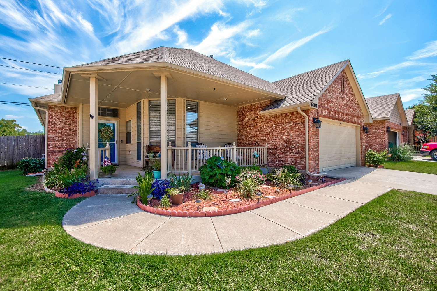 6104 Northwest 94th Terrace Oklahoma City, Oklahoma 73162 Nested Tours